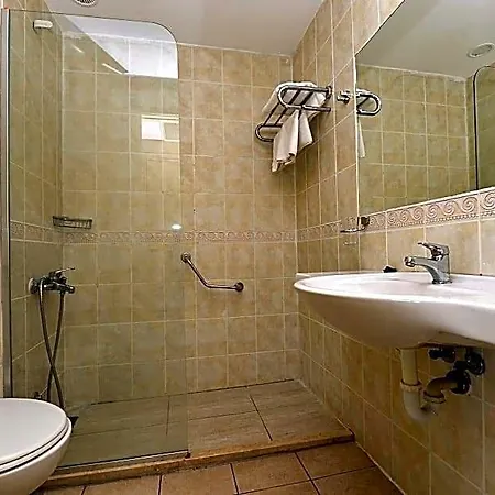 Mutlu Hotel